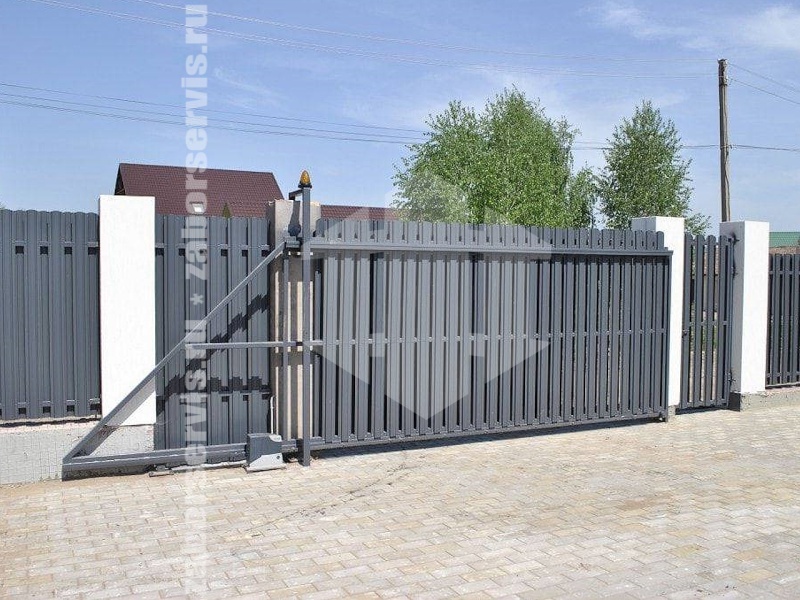 Ворота откатные автоматические с пультом из штакетника