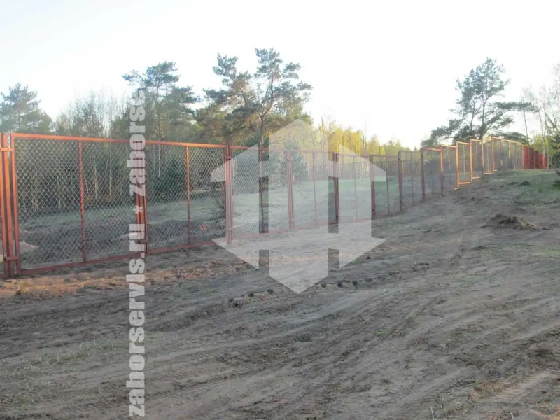 Забор из сетки рабицы в натяг секционный 90 метров