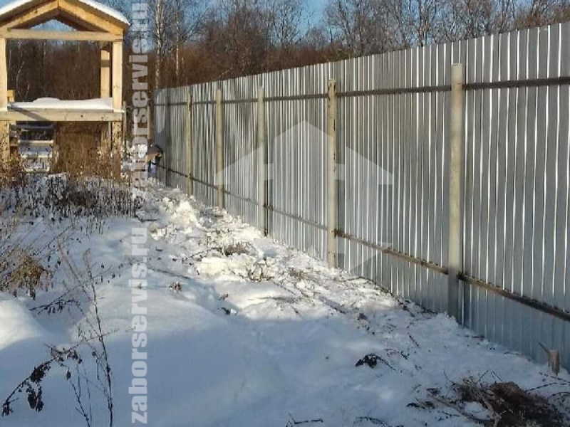 Забор из профнастила оцинкованный 67 метров
