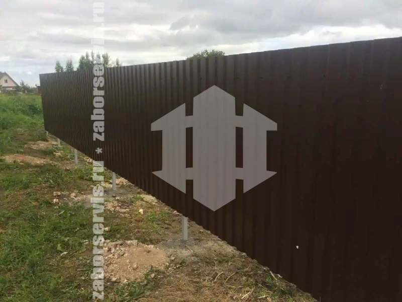 Забор из профнастила коричневый 40 метров