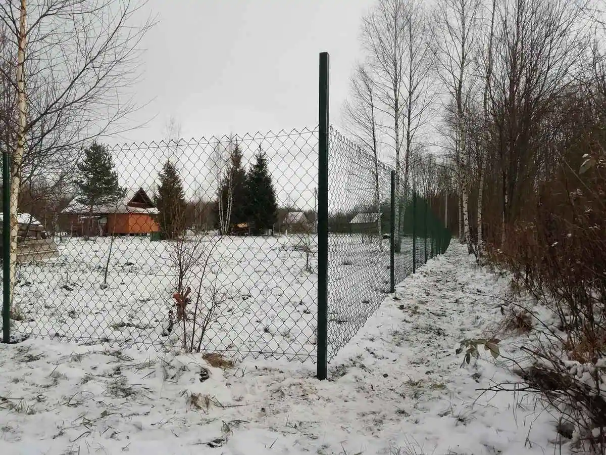 Забор из сетки рабицы с проволокой 77 метров