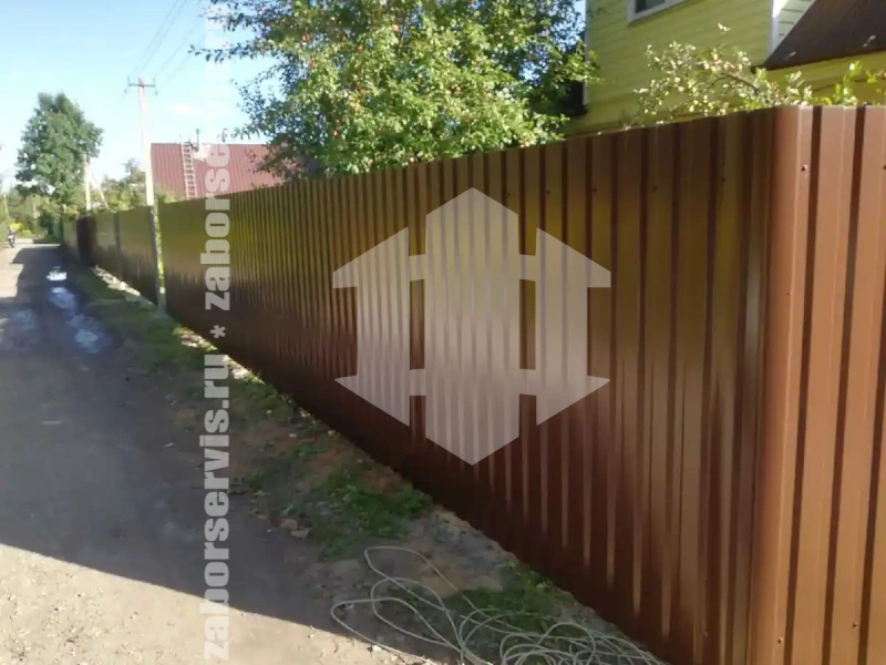 Забор из профнастила с бетонированием столбов 125 метров