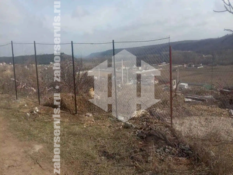 Забор из сетки рабицы с арматурой 72 метра