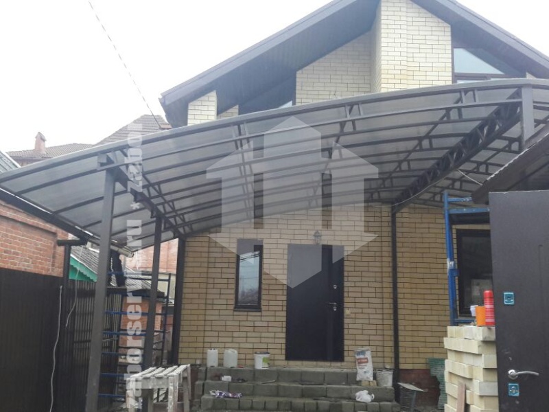 Полуарочный навес пример 2